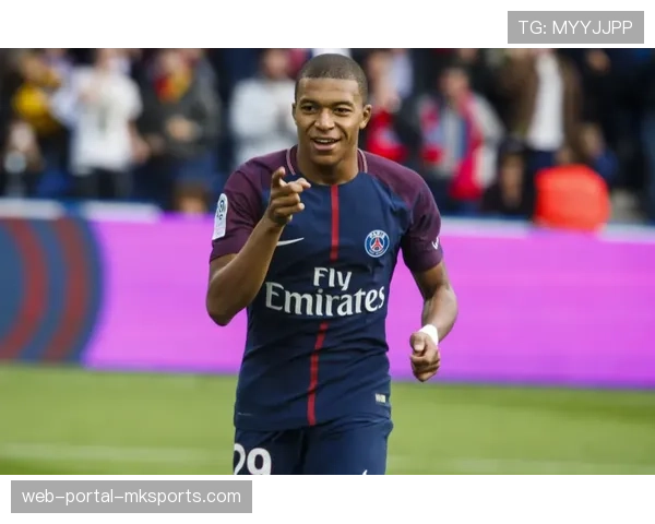 维尼修斯专访:谈论在伯纳乌听到的嘘声与在欧冠中证明自己的渴望